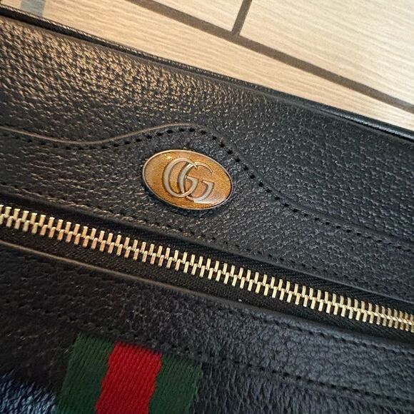 Brand new Gucci crossbody with dustbag and box Black Leather - Picture 2 of 10